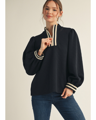 BLACK TAN TRIM QUILTED PULLOVER