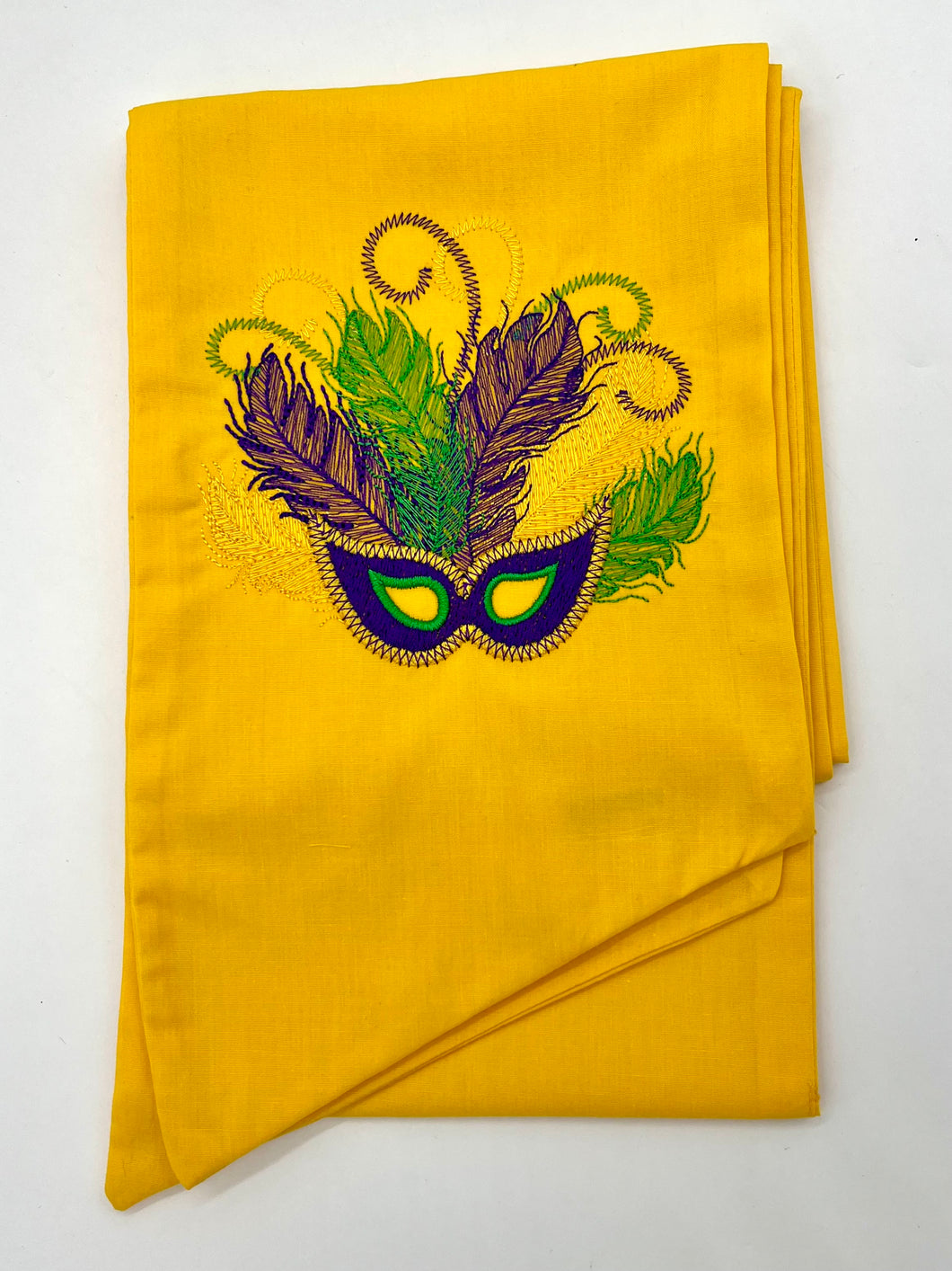 MARDI GRAS MASK WREATH SASH