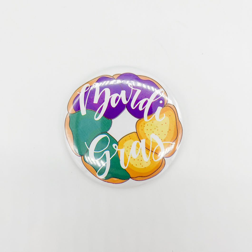 MARDI GRAS BUTTON KING CAKE