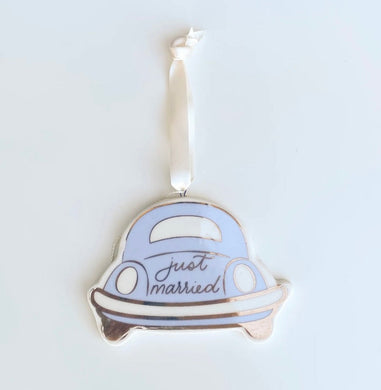 JUST MARRIED ORNAMENT