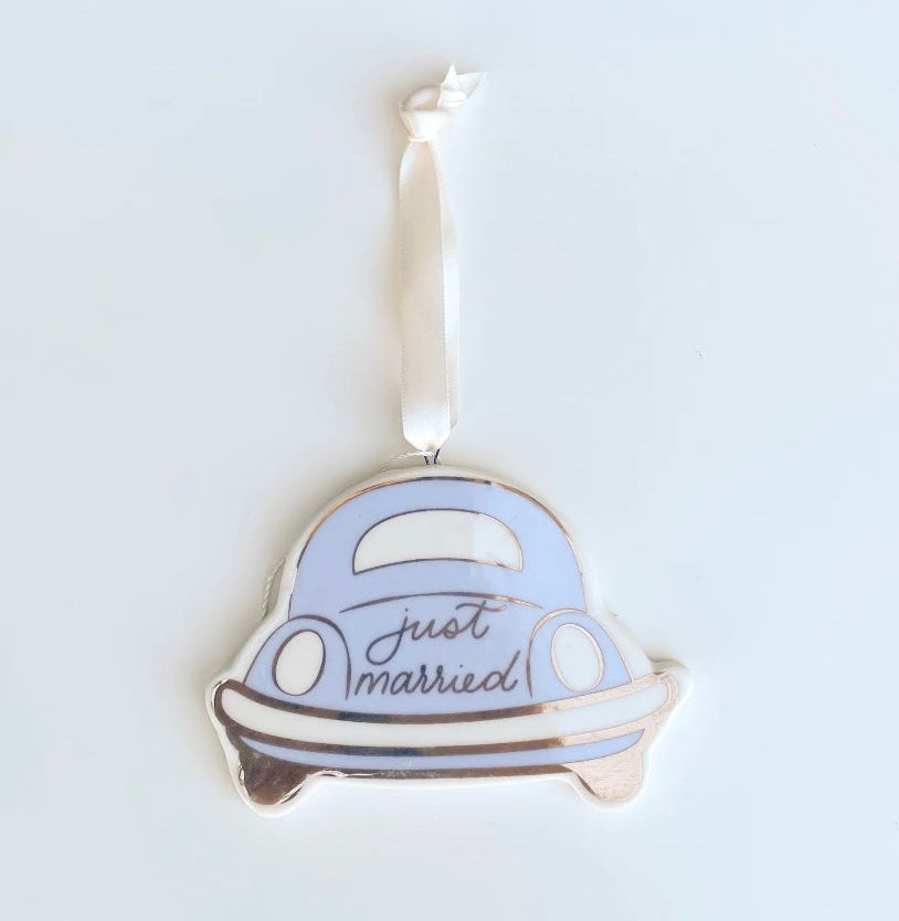 JUST MARRIED ORNAMENT