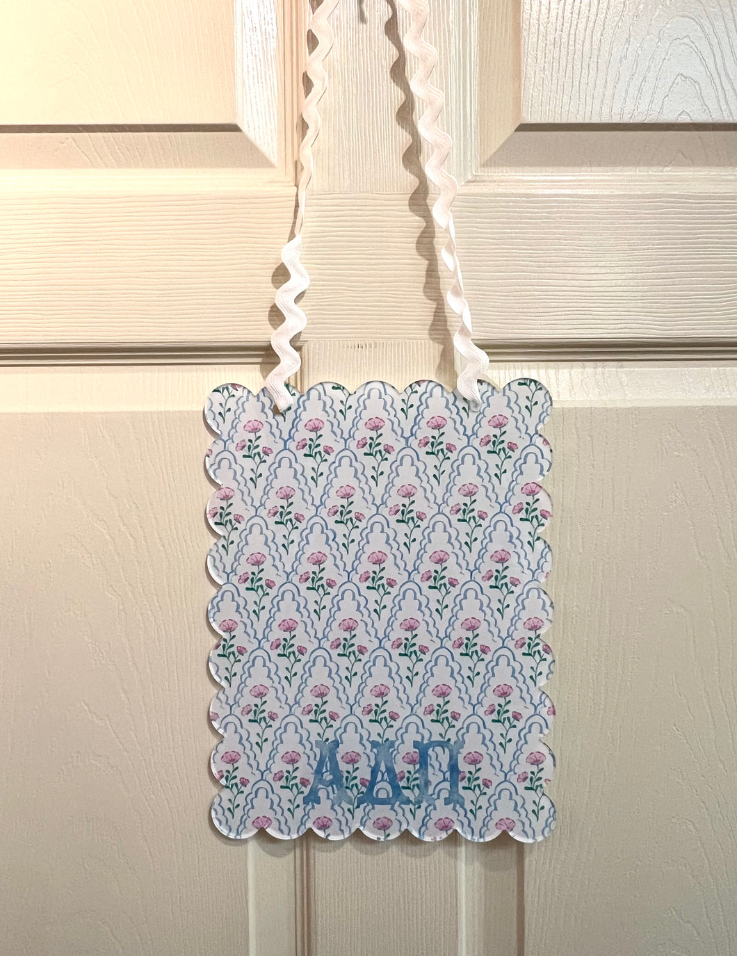 ALPHA DELTA PI MEMO BOARD