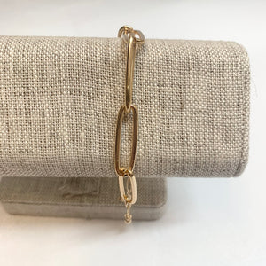 GOLD OPEN CHAIN BRACELET