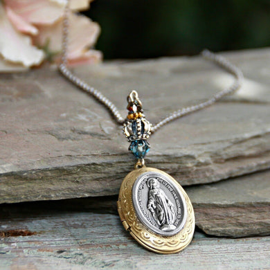 LARGE OVAL LOCKET WITH MIRACULOUS MARY NECKLACE