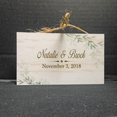 PERSONALIZED LEAVES SIGN